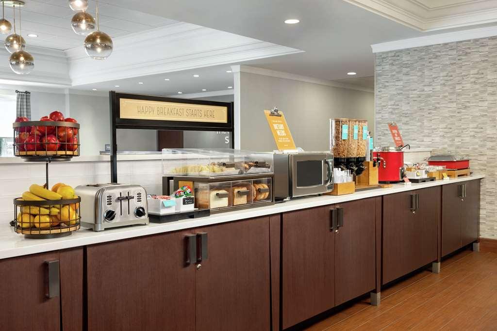Hampton Inn By Hilton Boston/Кембридж Ресторан фото